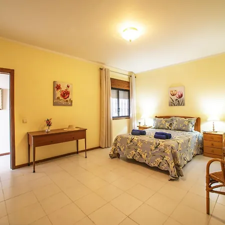 Torre Da Rocha By Interhome Apartmán